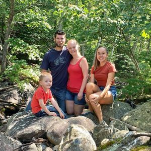 Meet your Posher, Sandy